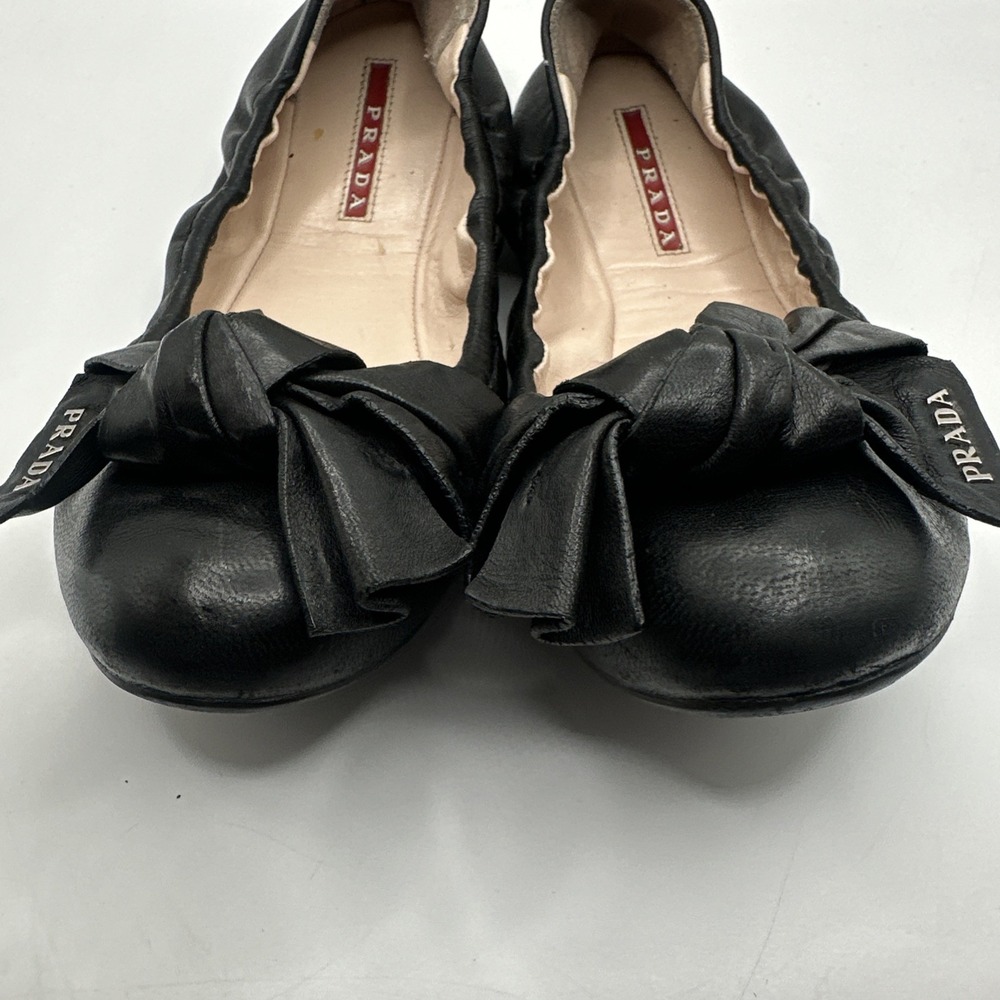 Prada Black Leather Bow Ballet Scrunch Flats 3F5440 Bow Size 36 1/2 - Picture 4 of 9